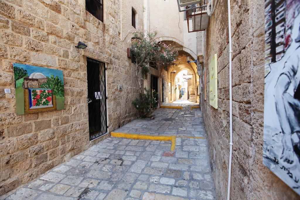 Andromeda Hill Apartments And Spa Tel Aviv Exterior photo