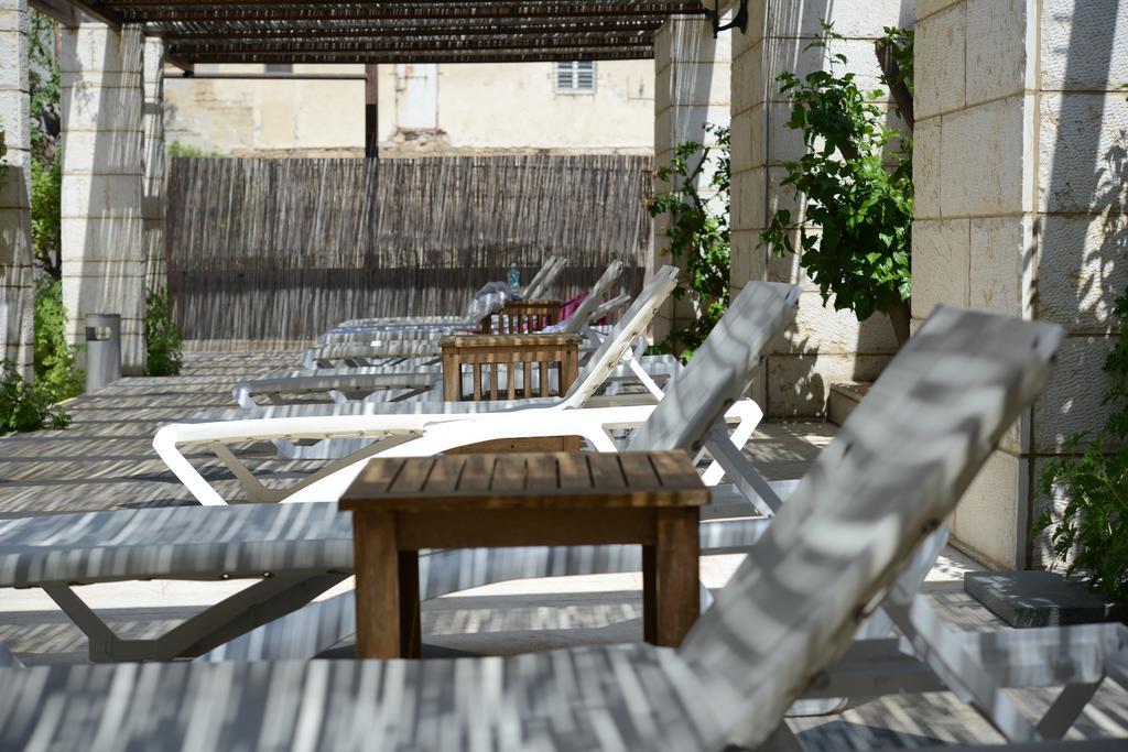 Andromeda Hill Apartments And Spa Tel Aviv Exterior photo