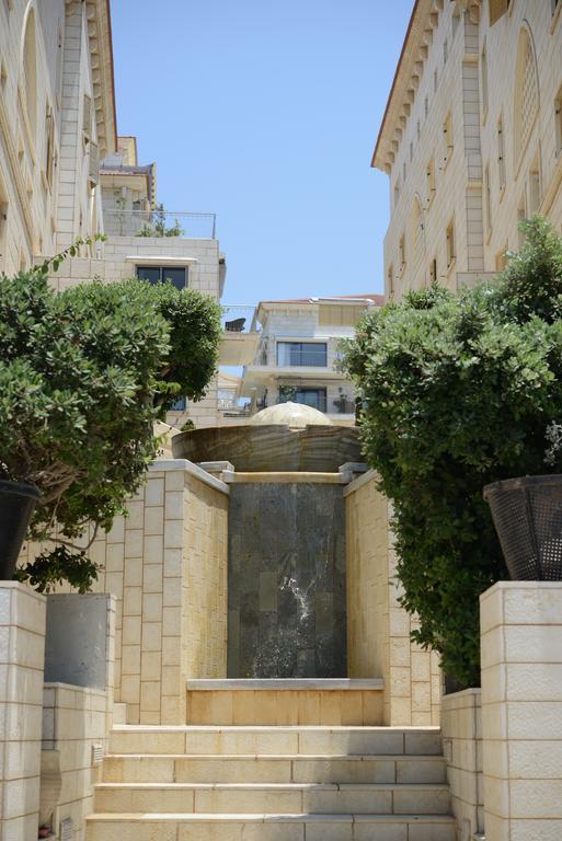 Andromeda Hill Apartments And Spa Tel Aviv Exterior photo
