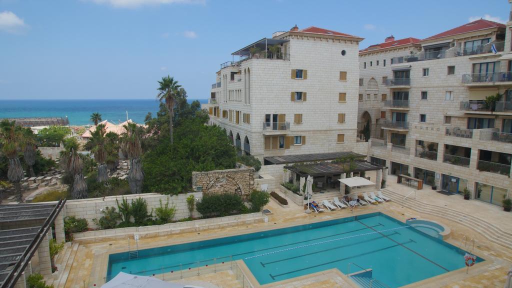 Andromeda Hill Apartments And Spa Tel Aviv Exterior photo