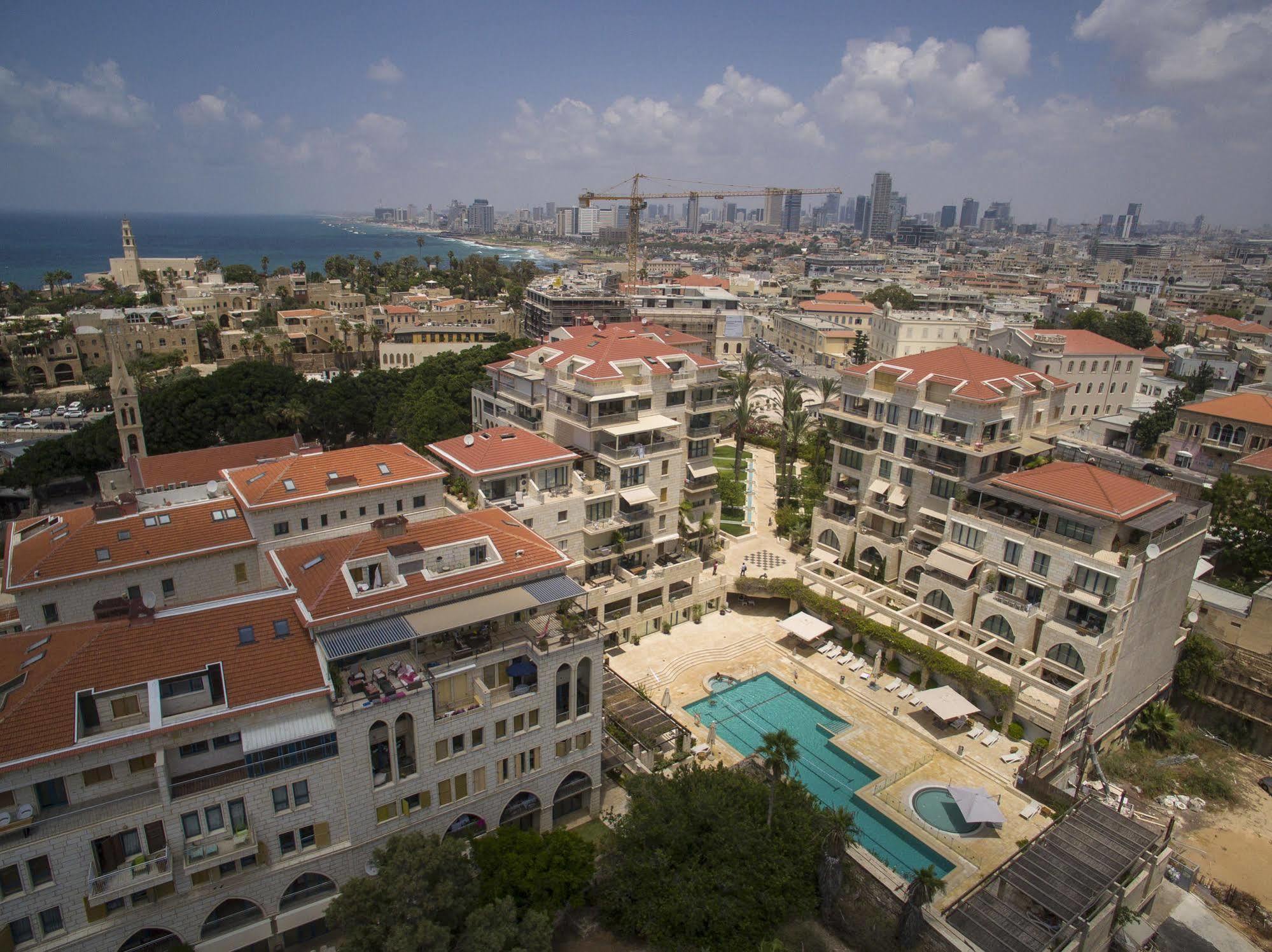 Andromeda Hill Apartments And Spa Tel Aviv Exterior photo